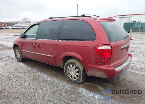 2007 Chrysler Town & Country Touring from USA, damaged, VIN 2A4GP54L17R207552